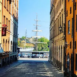 gamla-stan-apartments.find-stockholm-hotels.com/