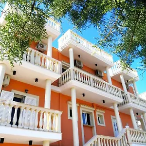 villa-marku-soanna.albaniahotels.org/