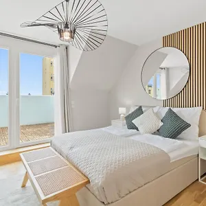  Apartament Stylish - 3 Min To U1 Kagraner Platz